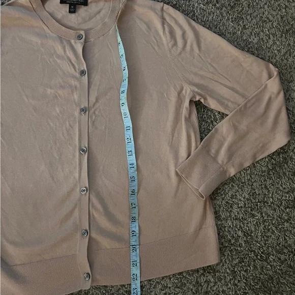 Banana Republic Medium Dusty Rose/Blush/Champange Button front cardigan EUC - Picture 4 of 6